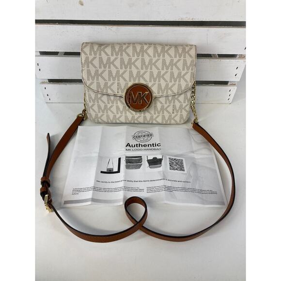 MICHAEL KORS, SMALL IVORY SIGNAURE LEATHER CROSSBODY BAG - Picture 2 of 14